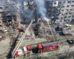 ВС РФ попали по базе ГСЧС в Киеве: сгорела вся спасательная техника, есть разрушения (видео)