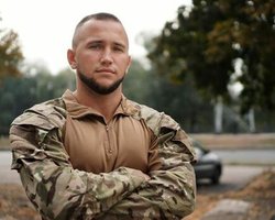 Суд відправив автора хіта "Путін — х**ло" та інших затриманих членів "Нацкорпусу" в СІЗО (відео)