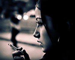 Депрессия и курение связаны генетически, - исследование