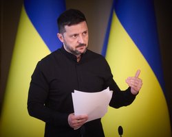 "Україна не виведе війська з власної території": Зеленський розкрив деталі дзвінка Трампа (відео)