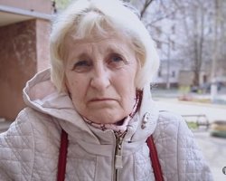 Мать Зеленского утверждает, что не получала повестку о мобилизации сына