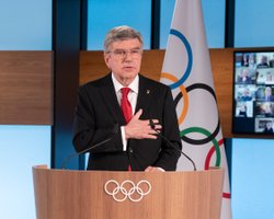 Глава МОК выступил против отстранения российских спортсменов от соревнований