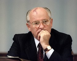 Один и тот же человек не может быть президентом более двух сроков, - Горбачев