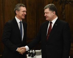 Порошенко провел встречу со Столтенбергом
