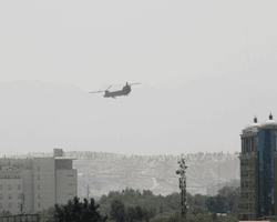 Посольство США в Афганистане заявило об обстреле аэропорта в Кабуле