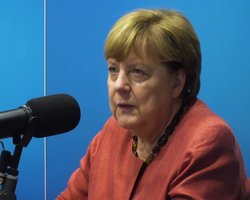 "Ніхто не міг протистояти": Меркель заявила, що без Мінських угод Путін захопив би Україну