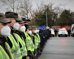 Карантин на Великдень: за українцями стежитимуть десятки тисяч поліцейських і нацгвардійців