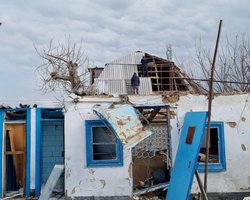 "Мы ждем, когда нас освободят". Как Геническ живет в российской оккупации (фото, видео)