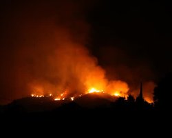 Українські дрони атакували Новокуйбишевський НПЗ: після влучань спалахнула пожежа (відео)