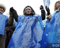 Янукович: Я против того, чтобы мне махали флажками