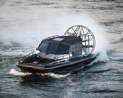 Под Москвой перевернулась лодка с родственником Путина: есть погибший (фото)