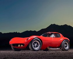 Незвичний 60-річний "убивця Ferrari" зі США пішов із молотка за ціною понад $500000 (фото)