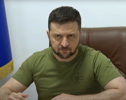 "Просто полный хаос": Зеленский высказался о событиях в РФ и обратился к россиянам (видео)