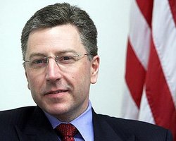 Волкер: Вопрос предоставления Украине летального оружия рассматривается на высшем уровне