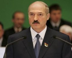 Лукашенко обвинил оппозицию в колебаниях курса белорусского рубля