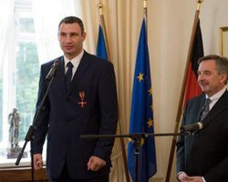Виталий Кличко получил наивысшую награду Германии
