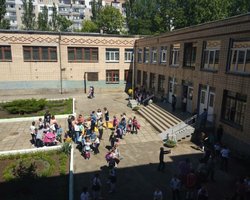 Опять газ: из школы в Николаеве эвакуировали 400 учеников