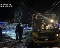 Взрыв в Киеве: на Виноградаре во время движения сдетонировал автобус, подробности (видео)