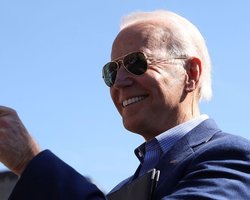 Суд отказал Шокину в возобновлении расследования по "делу Байдена"