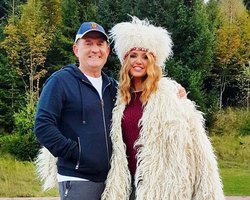 Суд заарештував 154 об'єкти рухомого та нерухомого майна сім'ї Медведчука, — ДБР