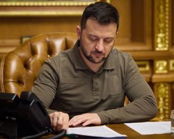 Зеленський підписав закон про повернення повноважень НАБУ та САП