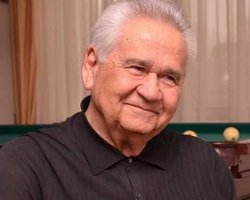 Кравчук: участником ТКГ может стать 87-летний экс-премьер