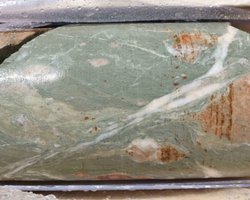 Уникальная возможность изучить гигантскую трещину Земли: извлечены редкие образцы керна