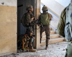 "Розмахували білим прапором": ЦАХАЛ підтвердив випадкове вбивство трьох заручників (фото)