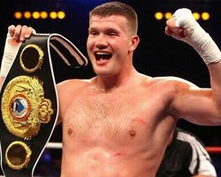 Бокс: Дмитренко потерял сознание перед боем с Сосновски