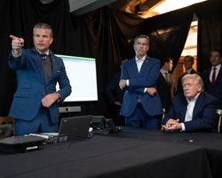 Хегсет пригрозил продолжить блокаду всего "теневого флота" РФ: Москва называет это "пиратством"