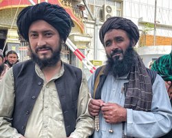 "Наше поведение хорошее, мы вежливые", - талиб, убивший "слишком много людей, чтобы сосчитать"