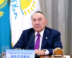 Назарбаев намерен покинуть Казахстан для "прохождения лечения", — СМИ (фото)