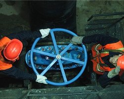 Тарифы на коммунальные услуги обещают снизить