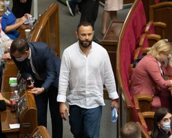 Первый "Слуга народа" публично выступил за исключение Дубинского из фракции