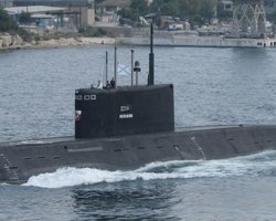 Не хватает 17 метров: россияне слепили деревянный макет подлодки "Ростов-на Дону" (фото)