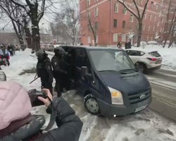 В Москве задержали супругу Навального и увезли в неизвестном направлении (видео)
