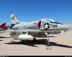 Штурмовик A-4 Skyhawk: неукротимая легенда Холодной войны