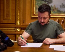 Зеленский ввел новые санкции: в список попала авиакомпания Georgian Airways