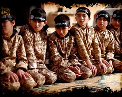 ИГИЛ обнародовало видео, где дети казнят сирийских военных