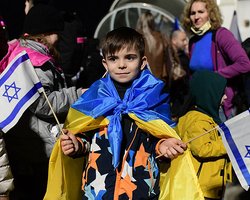 Через Румынию: из Израиля вылетел третий эвакуационный рейс с украинцами