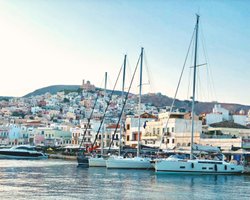 У Греції туристи можуть місяць жити безкоштовно з харчуванням: однак є одна умова