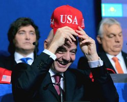 Спорт не вне политики: МОК проведет расследование в отношении главы ФИФА из-за "Совета мира" Трампа