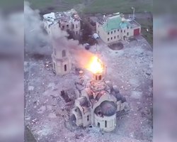 Обстреляли из танка: ЧВК "Вагнер" уничтожили Свято-Благовещенский храм в Бахмуте (фото, видео)