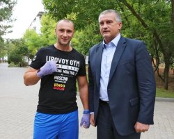 "Глава" Криму Аксьонов заявив, що його син мобілізований і поїде воювати на Донбас