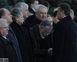 Табачник поклонился Януковичу, - СМИ 