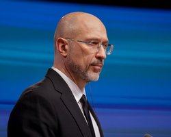 "С равными условиями для обоих": Шмыгаль назвал "красные линии" Украины в соглашении о полезных ископаемых