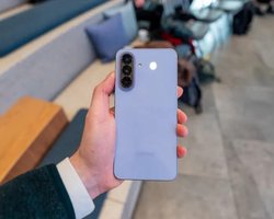 "Він просто кращий": експерт назвав альтернативу бюджетному смартфону Samsung (фото)