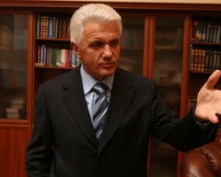 Языковой закон: Литвин написал письмо Януковичу
