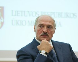 Лукашенко объяснил, ради чего "терпит все" от России