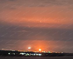 Дроны атаковали НПЗ в Волгограде, а российская ПВО ударила по многоэтажке, — соцсети (видео)